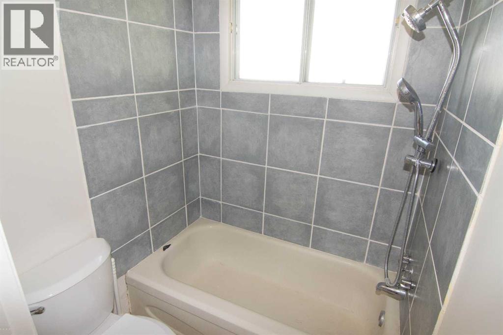 340 Templeton Circle NE — photo 24