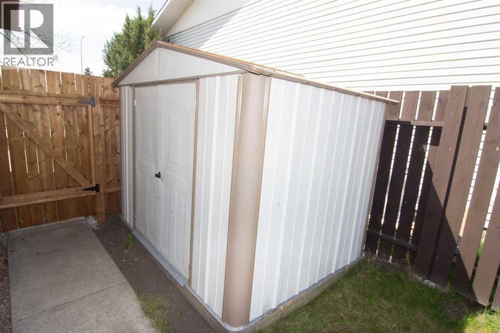 340 Templeton Circle NE — photo 15
