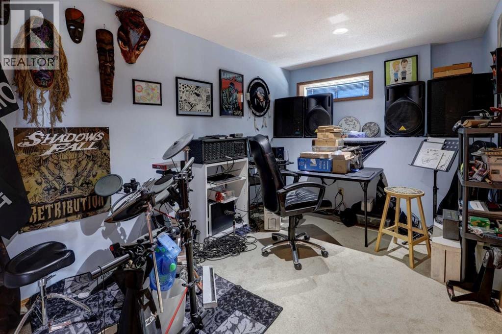 321 Gleneagles View — photo 38