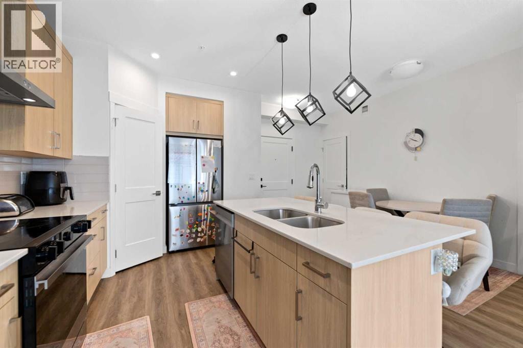 2305, 55 Lucas Way NW — photo 18