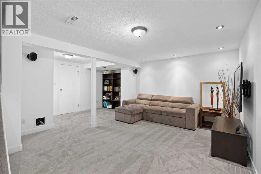 165 Woodmont Terrace SW — photo 28