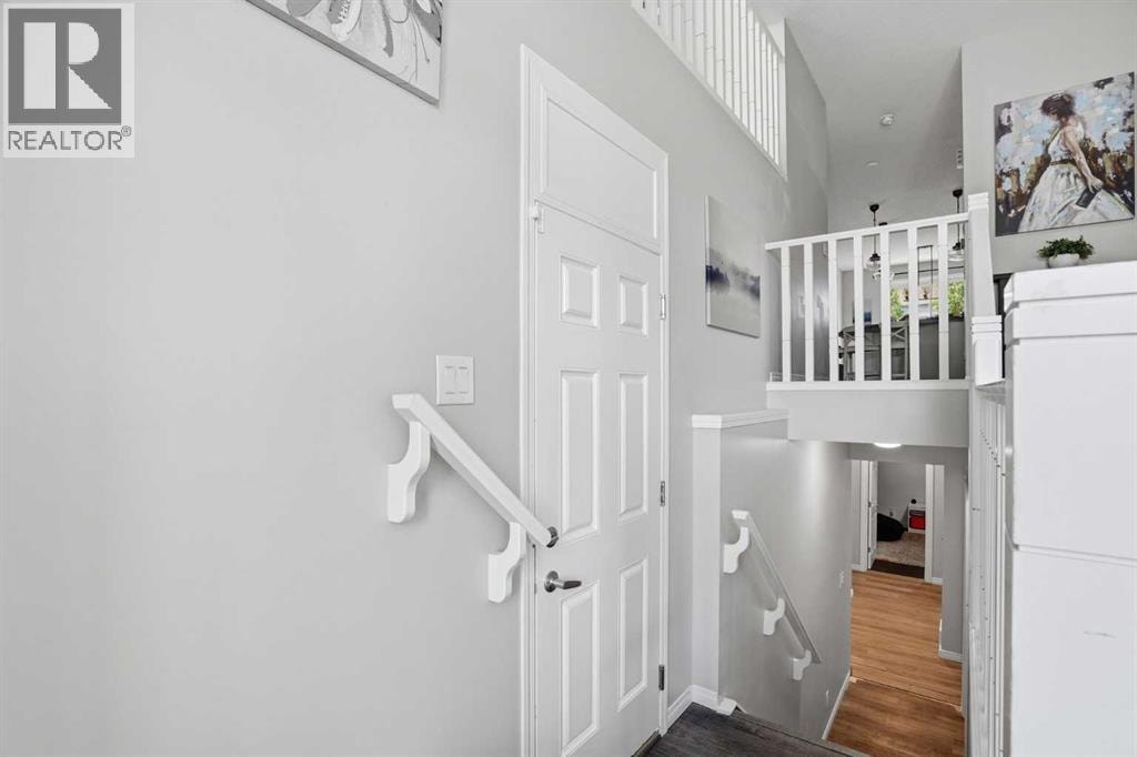 25 Yorkville Green SW — photo 30