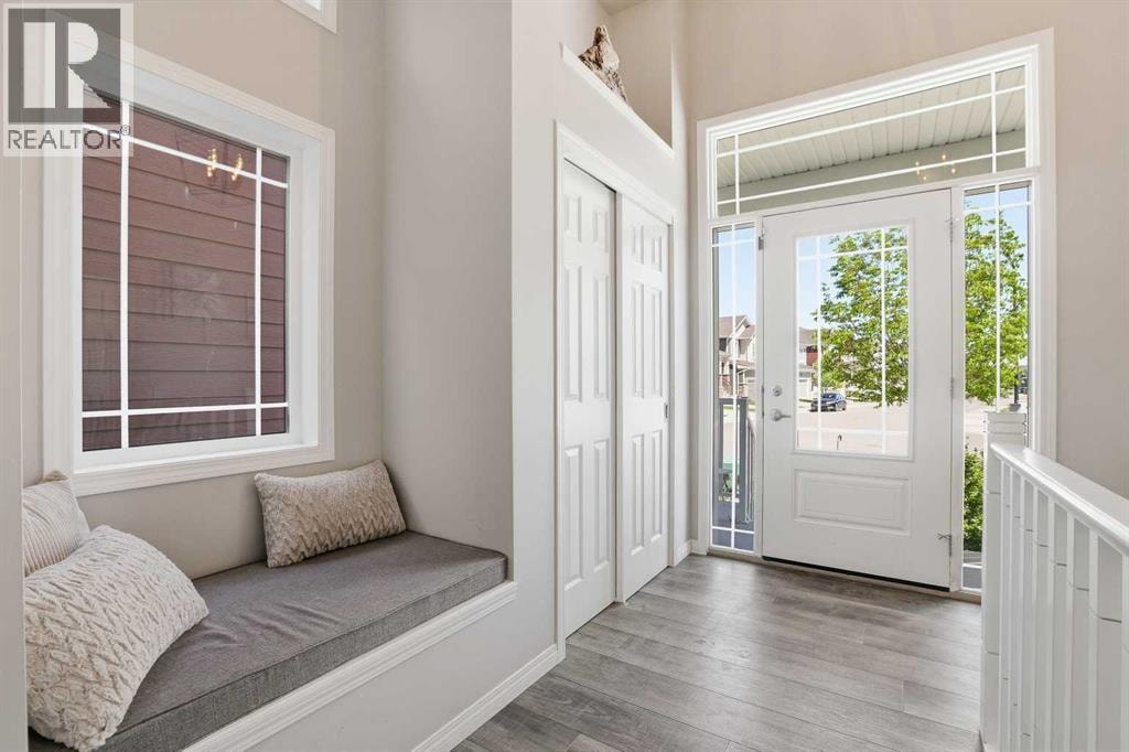 25 Yorkville Green SW — photo 13