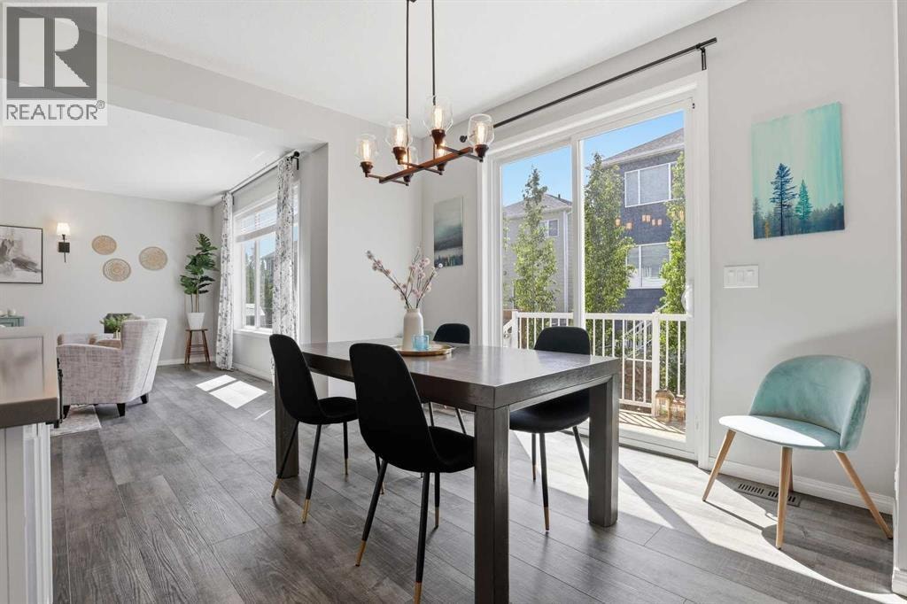25 Yorkville Green SW — photo 9