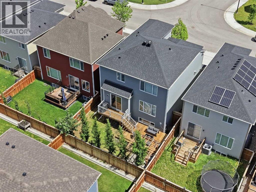 25 Yorkville Green SW — photo 47