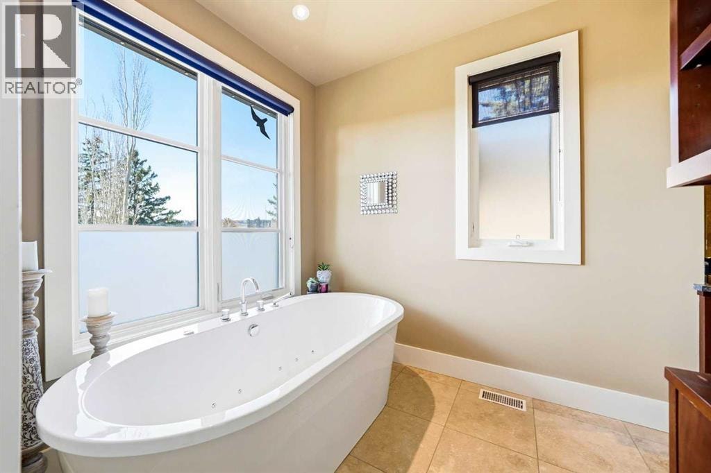 3610 8 Avenue NW — photo 27