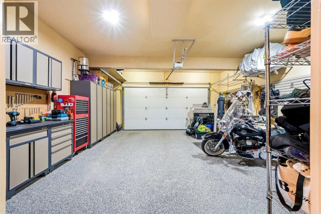 3610 8 Avenue NW — photo 40