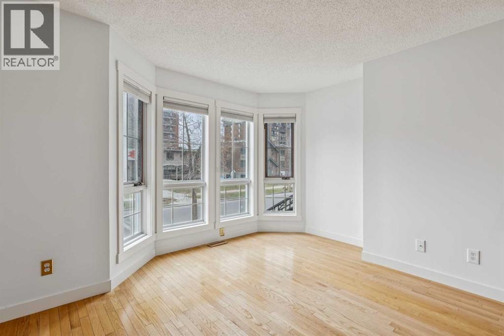 1110 14 Avenue SW — photo 14