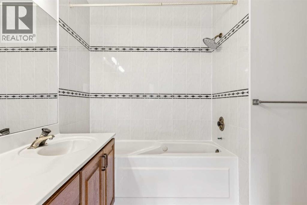 1110 14 Avenue SW — photo 24