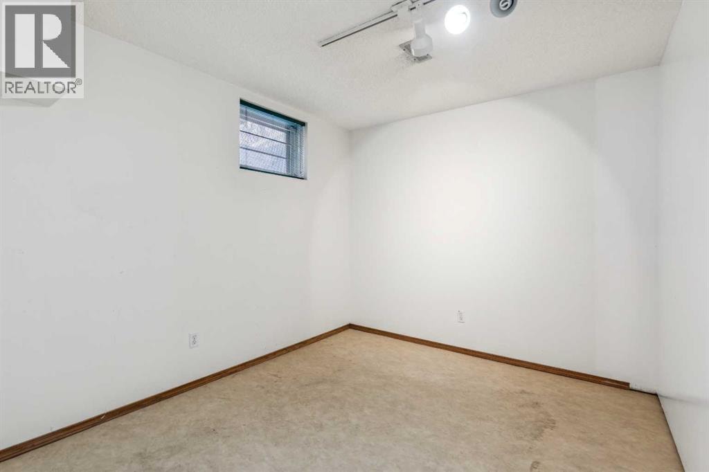 1110 14 Avenue SW — photo 28