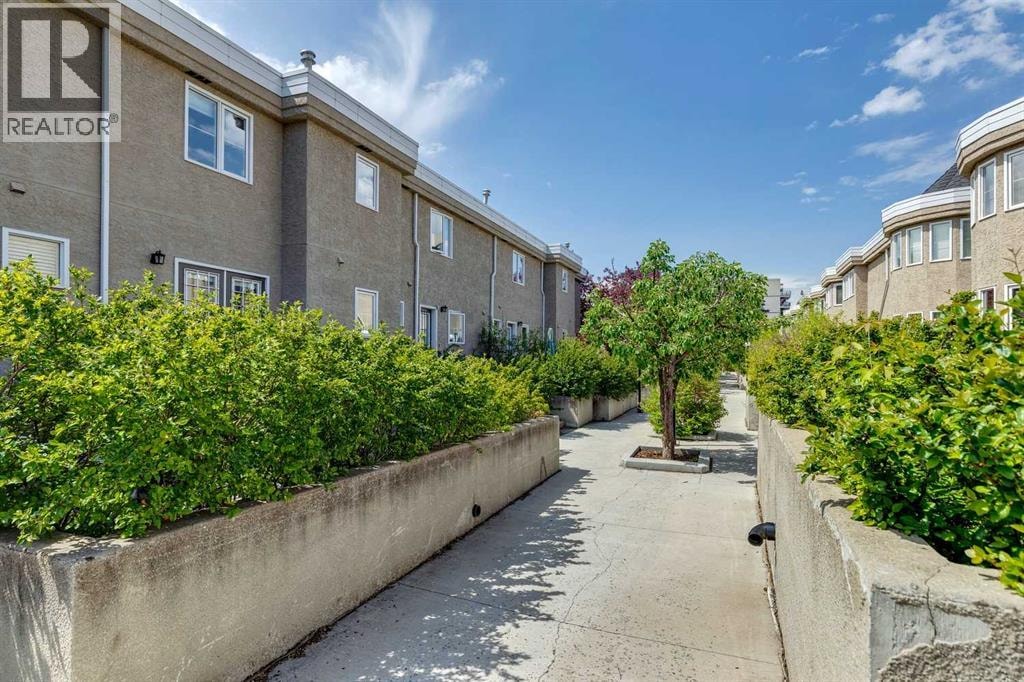 1110 14 Avenue SW — photo 32