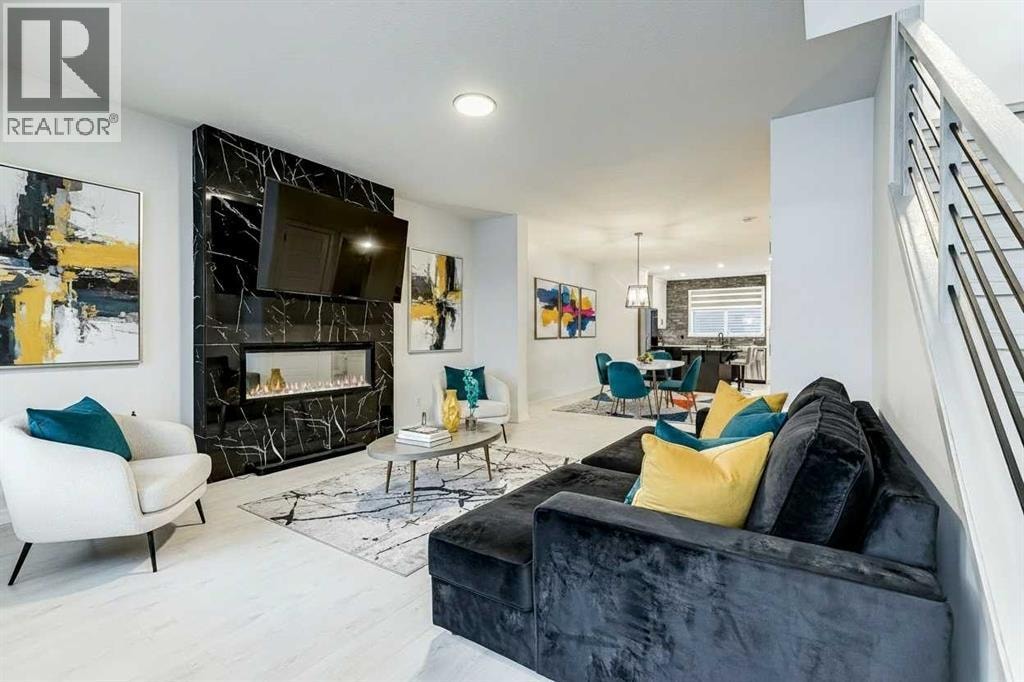 184 Rowmont Boulevard NW — photo 5