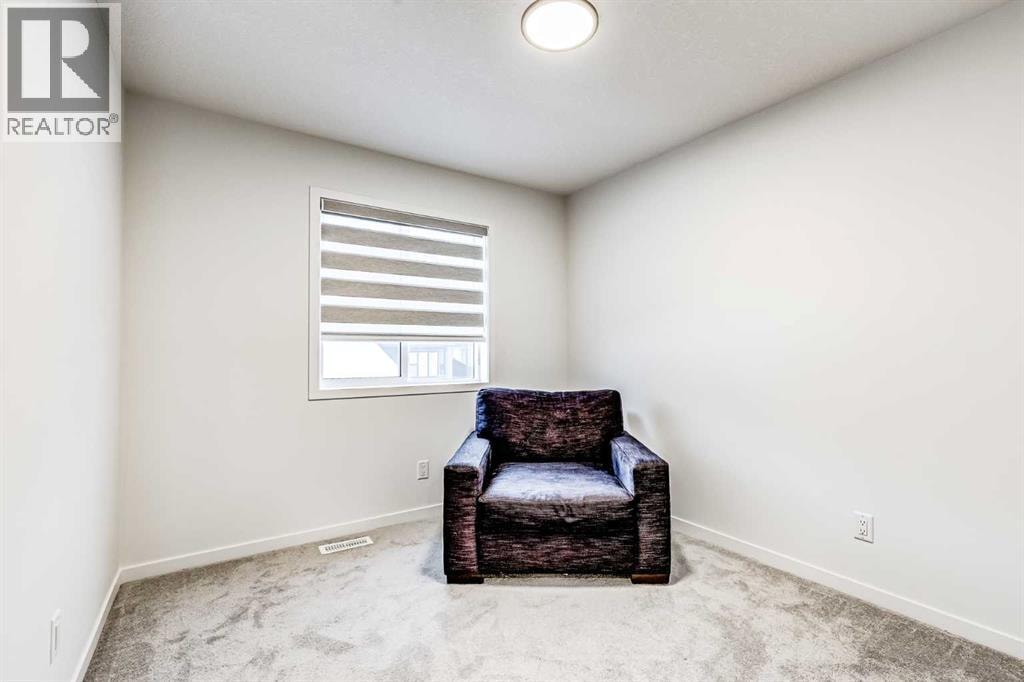 184 Rowmont Boulevard NW — photo 30