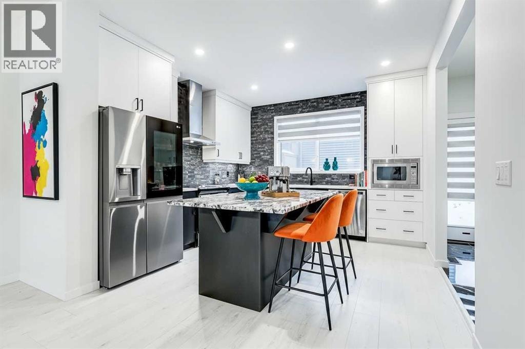 184 Rowmont Boulevard NW — photo 4