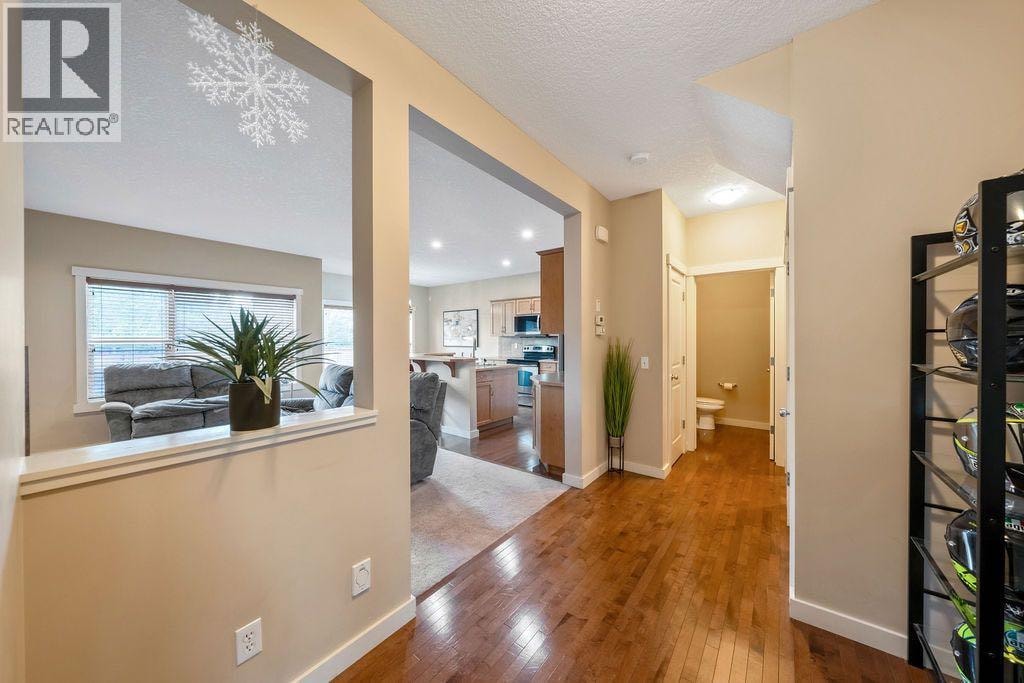 1625 Copperfield Boulevard SE — photo 3