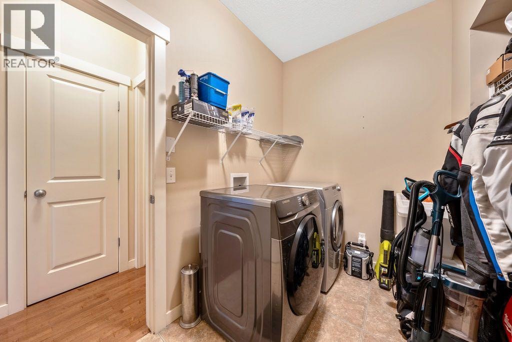 1625 Copperfield Boulevard SE — photo 6