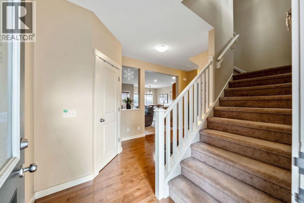 1625 Copperfield Boulevard SE — photo 2