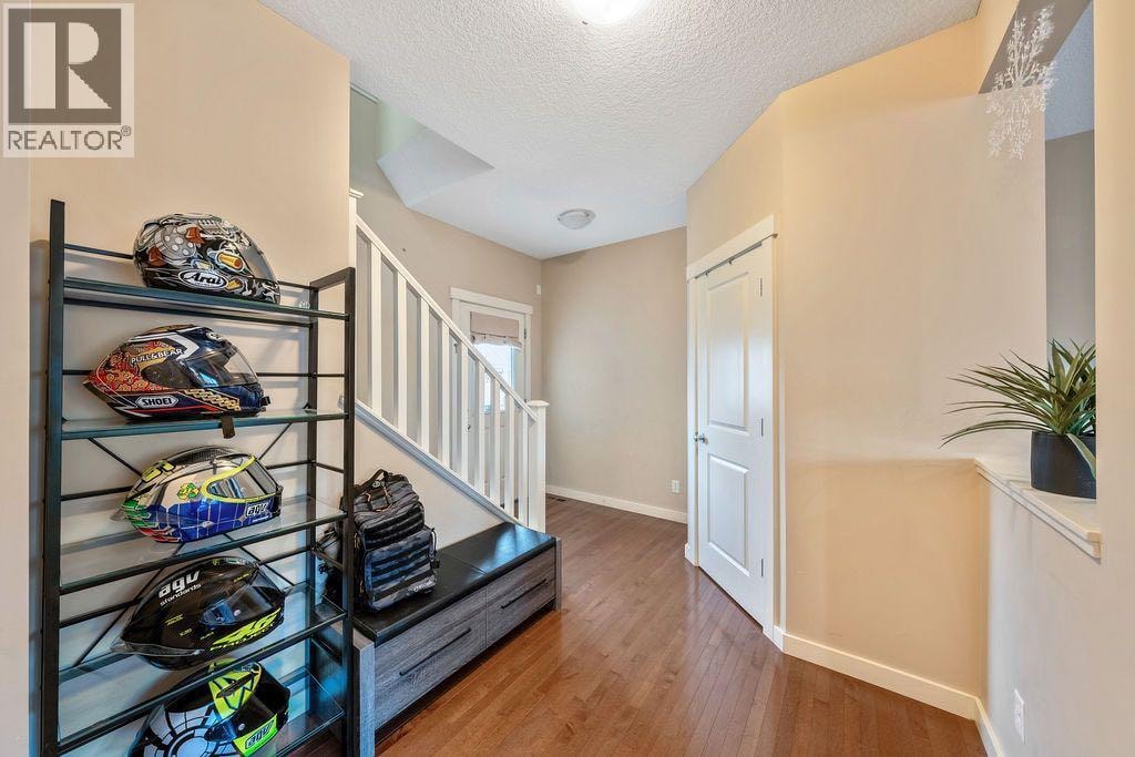 1625 Copperfield Boulevard SE — photo 4