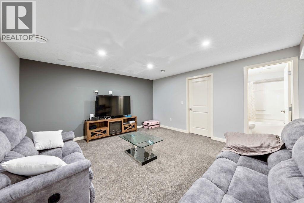 1625 Copperfield Boulevard SE — photo 28
