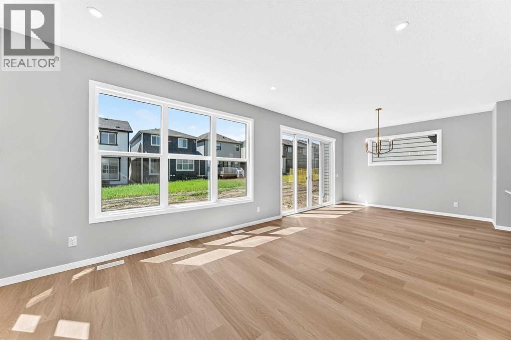 547 Mercado Avenue SE — photo 24
