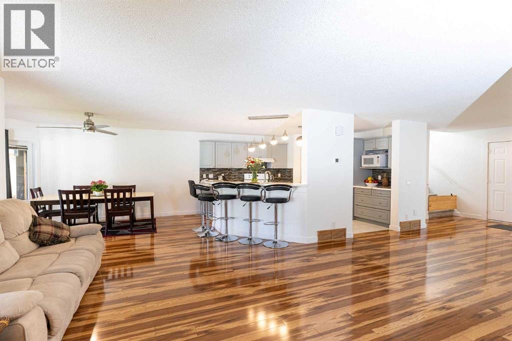 270 Somerside Park SW — photo 16