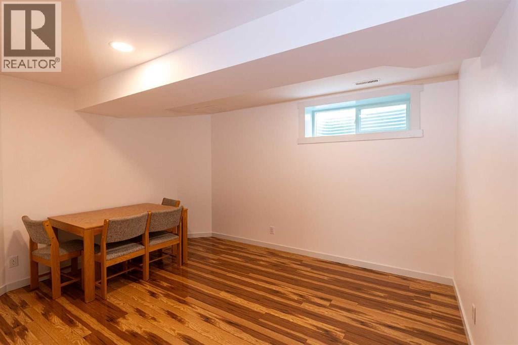 270 Somerside Park SW — photo 37