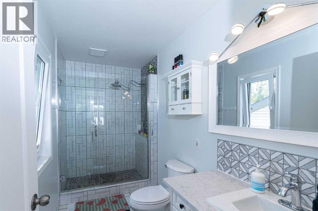 270 Somerside Park SW — photo 35