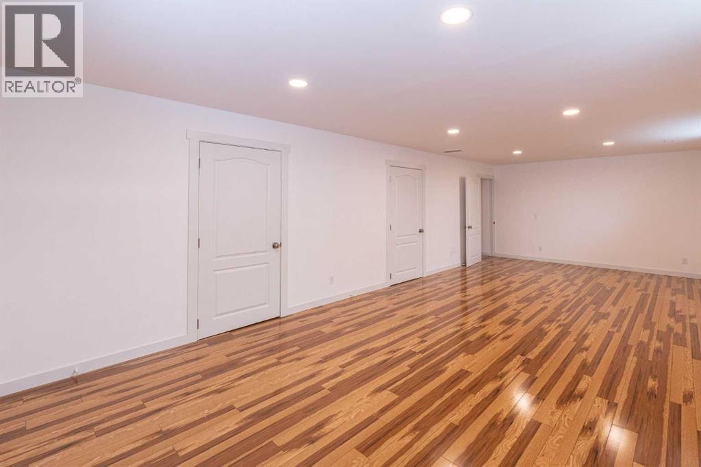 270 Somerside Park SW — photo 39
