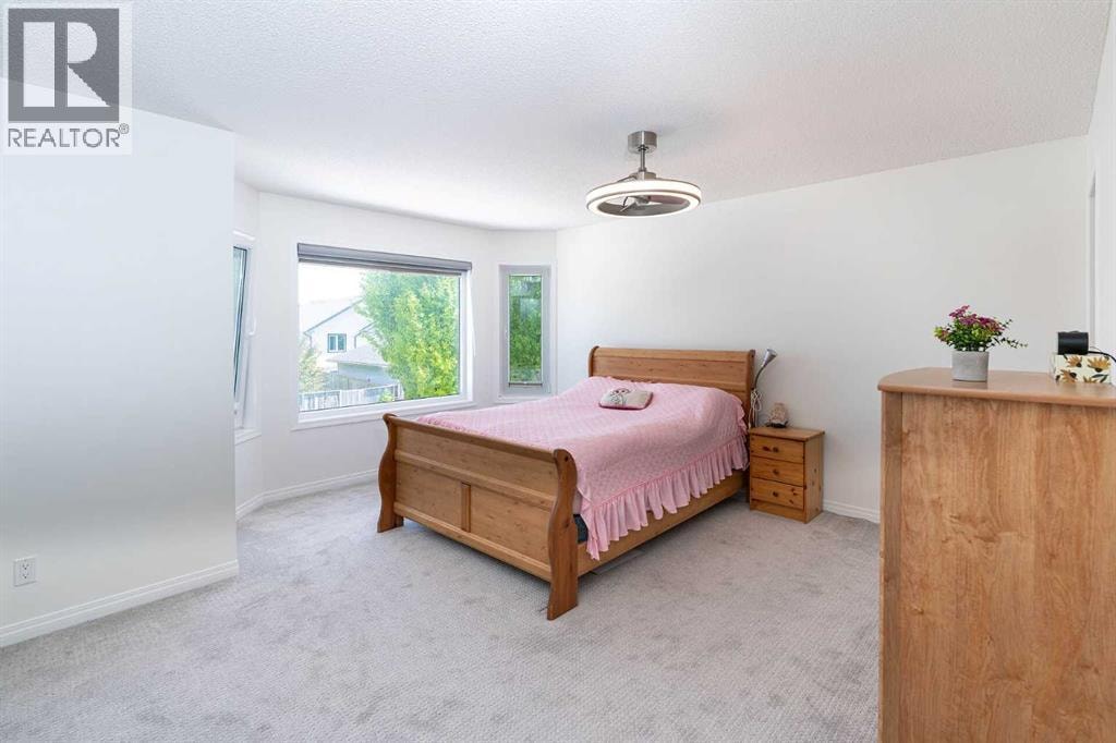 270 Somerside Park SW — photo 32