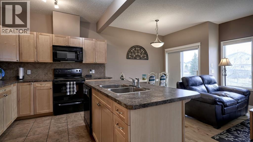805, 620 Luxstone Landing SW — photo 6