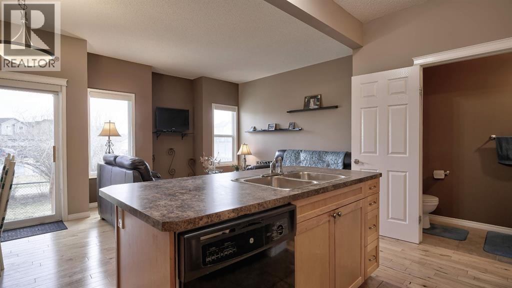 805, 620 Luxstone Landing SW — photo 10