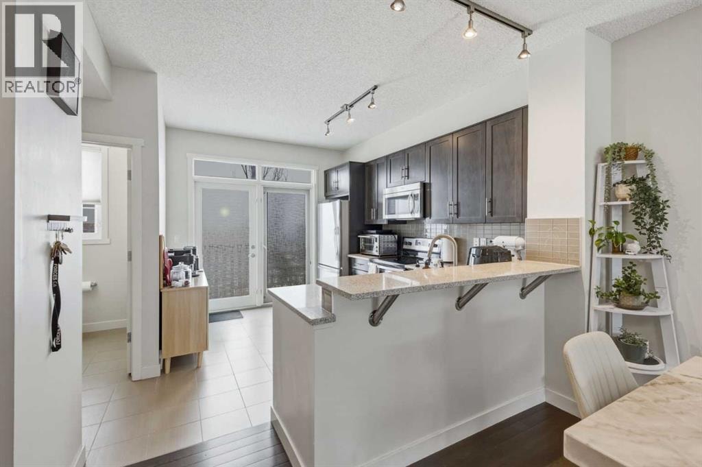 214 Nolanfield Villas NW — photo 2