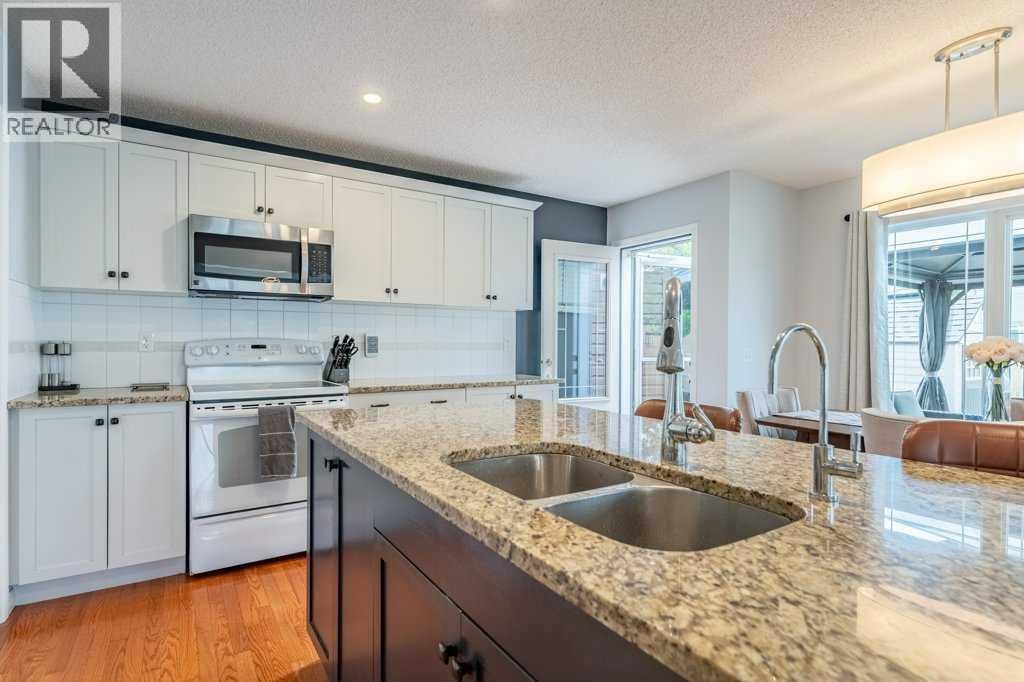 15 Windwood Grove SW — photo 9