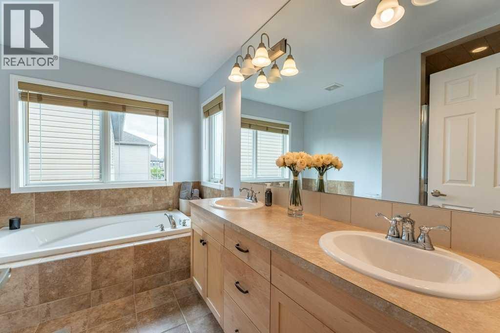 15 Windwood Grove SW — photo 29