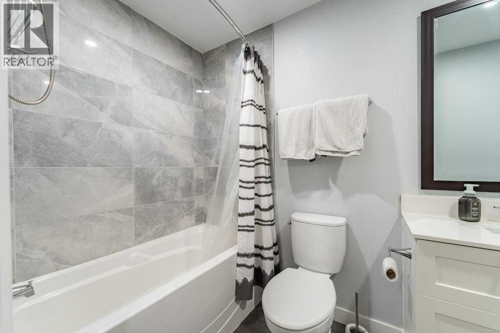 15 Windwood Grove SW — photo 43