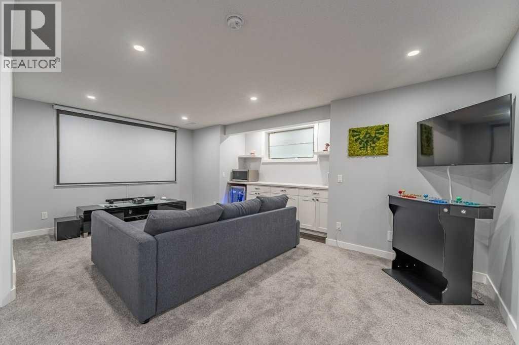 15 Windwood Grove SW — photo 44
