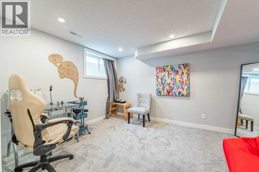 15 Windwood Grove SW — photo 47