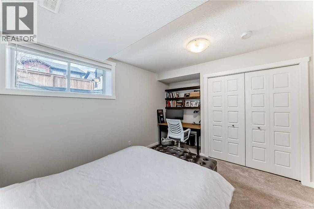 128, 31 Red Embers Parade NE — photo 34