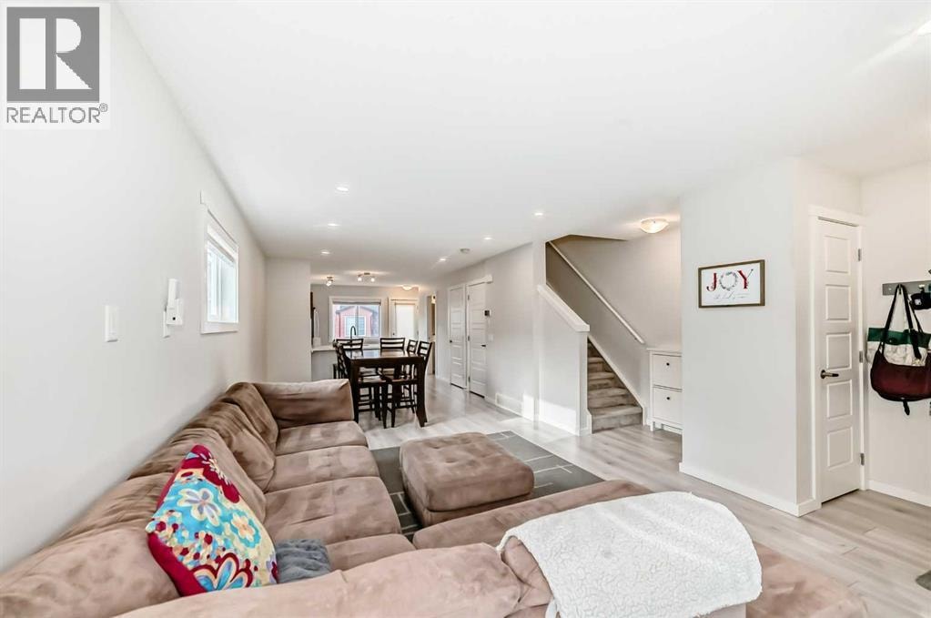 128, 31 Red Embers Parade NE — photo 5