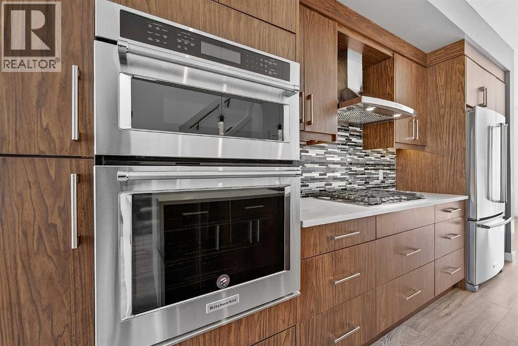 935 Regal Crescent NE — photo 13