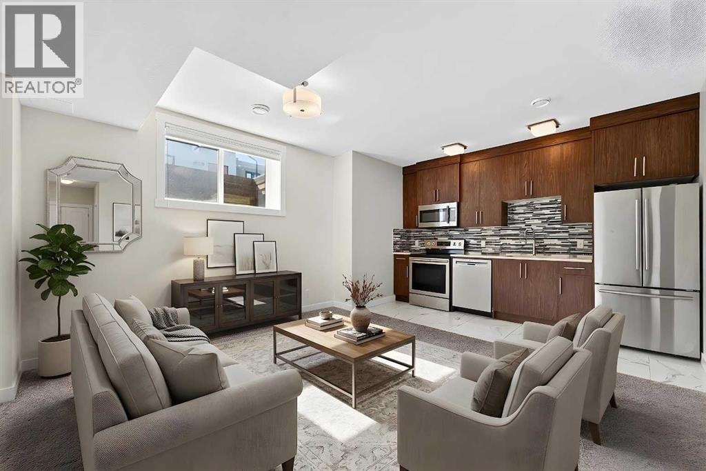 935 Regal Crescent NE — photo 35