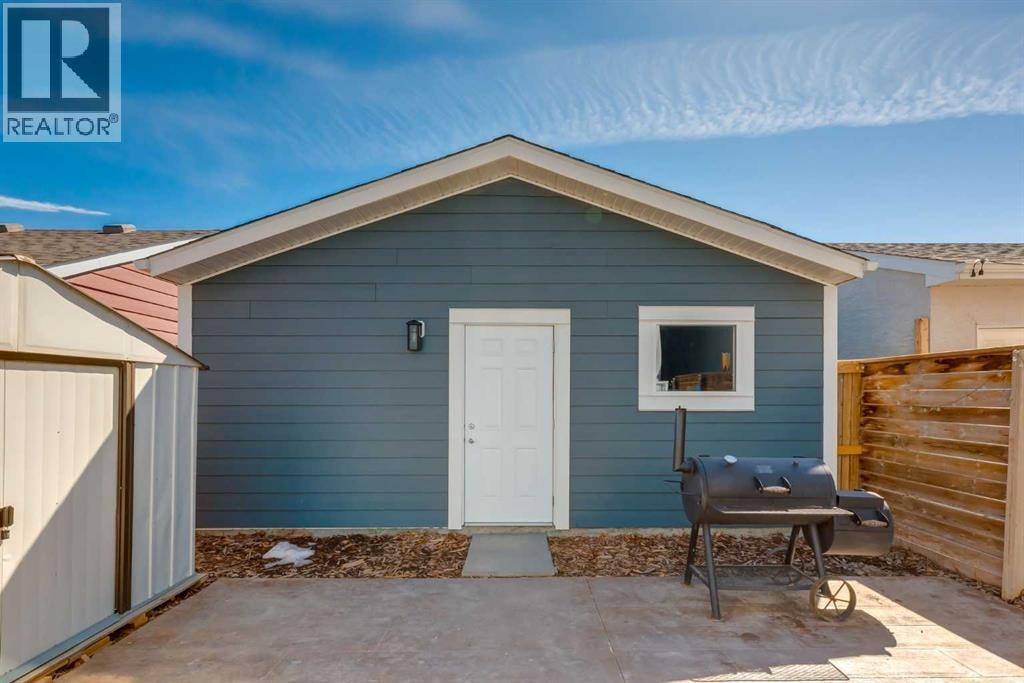 577 Masters Road SE — photo 43