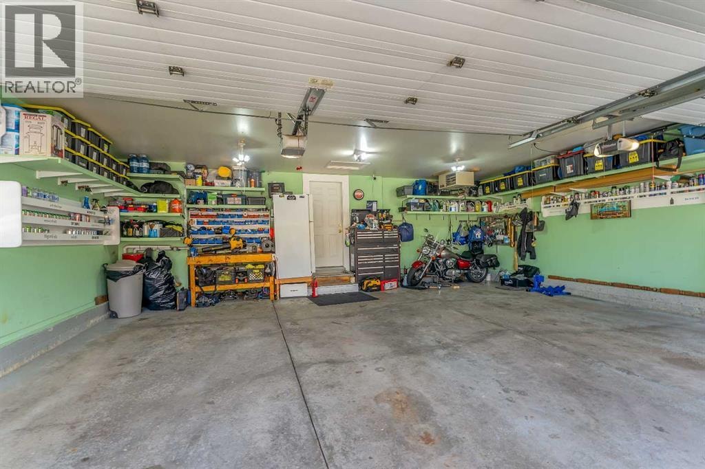 33 Edgevalley Way NW — photo 10