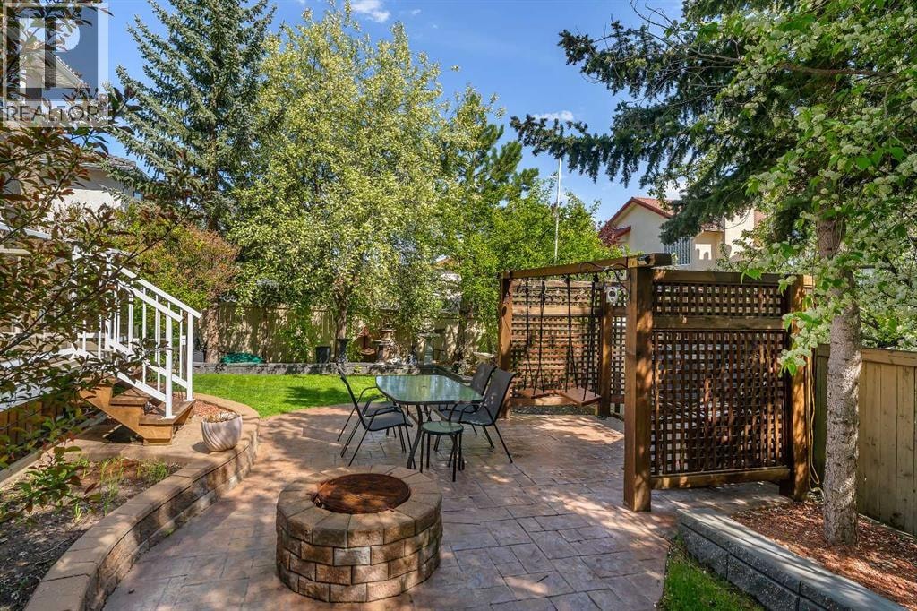 33 Edgevalley Way NW — photo 8