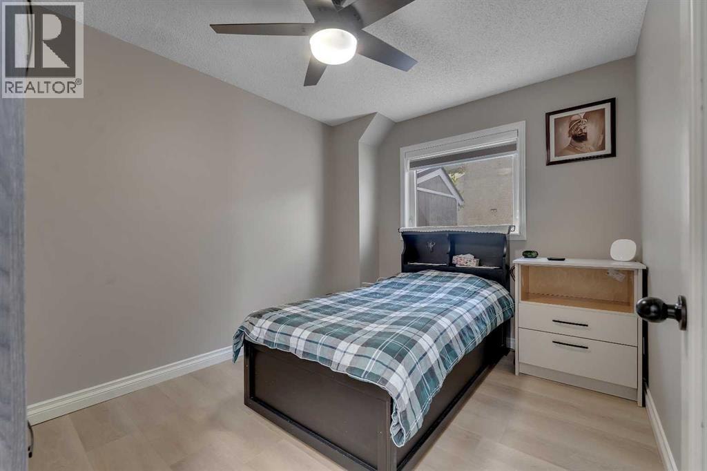 33 Edgevalley Way NW — photo 35