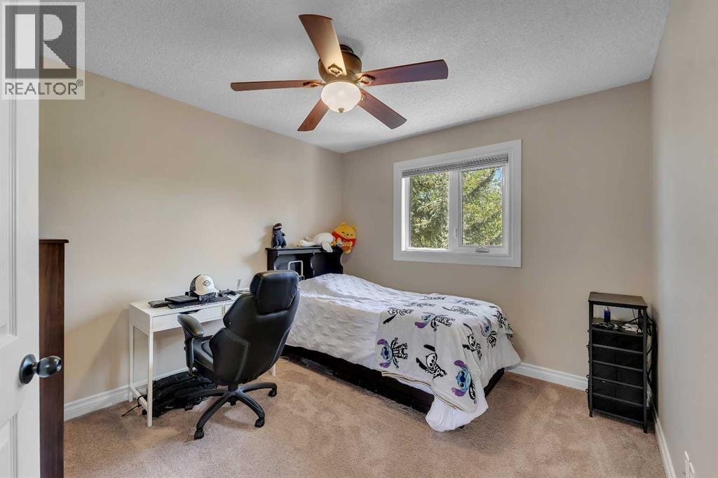 33 Edgevalley Way NW — photo 43