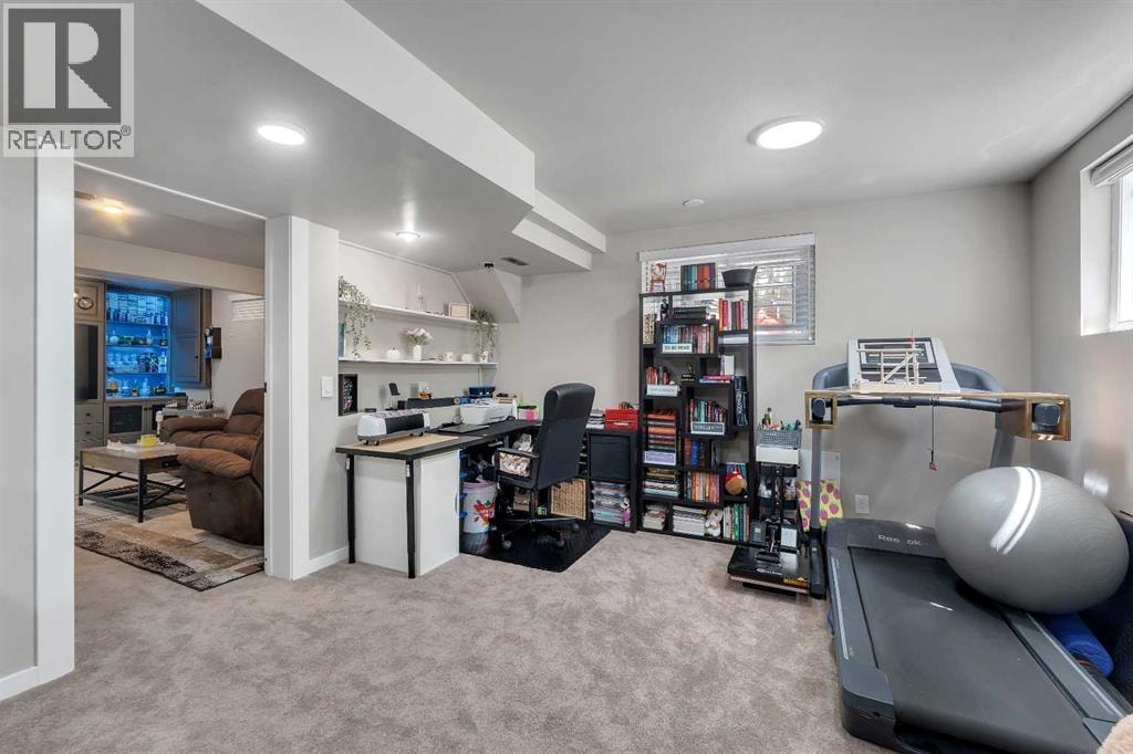 33 Edgevalley Way NW — photo 48