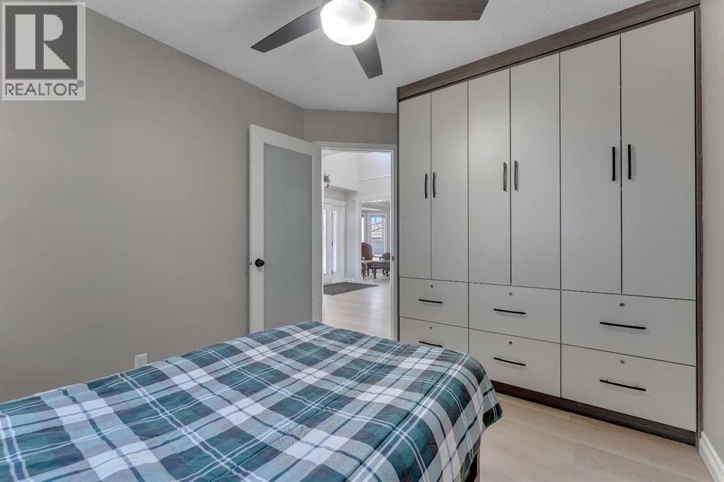 33 Edgevalley Way NW — photo 36