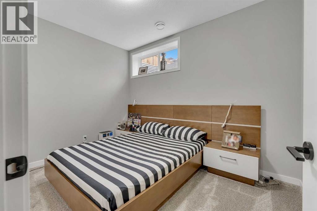 341 Walcrest View SE — photo 36