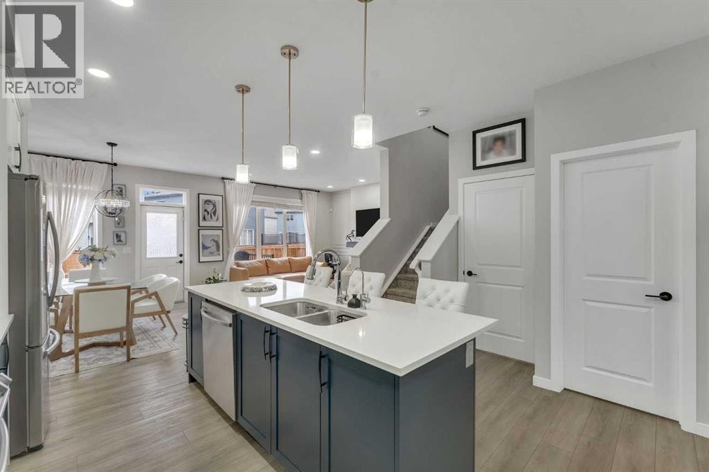 341 Walcrest View SE — photo 11